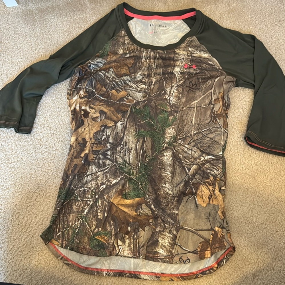 Women’s Under Armour Camo Raglan Shirt